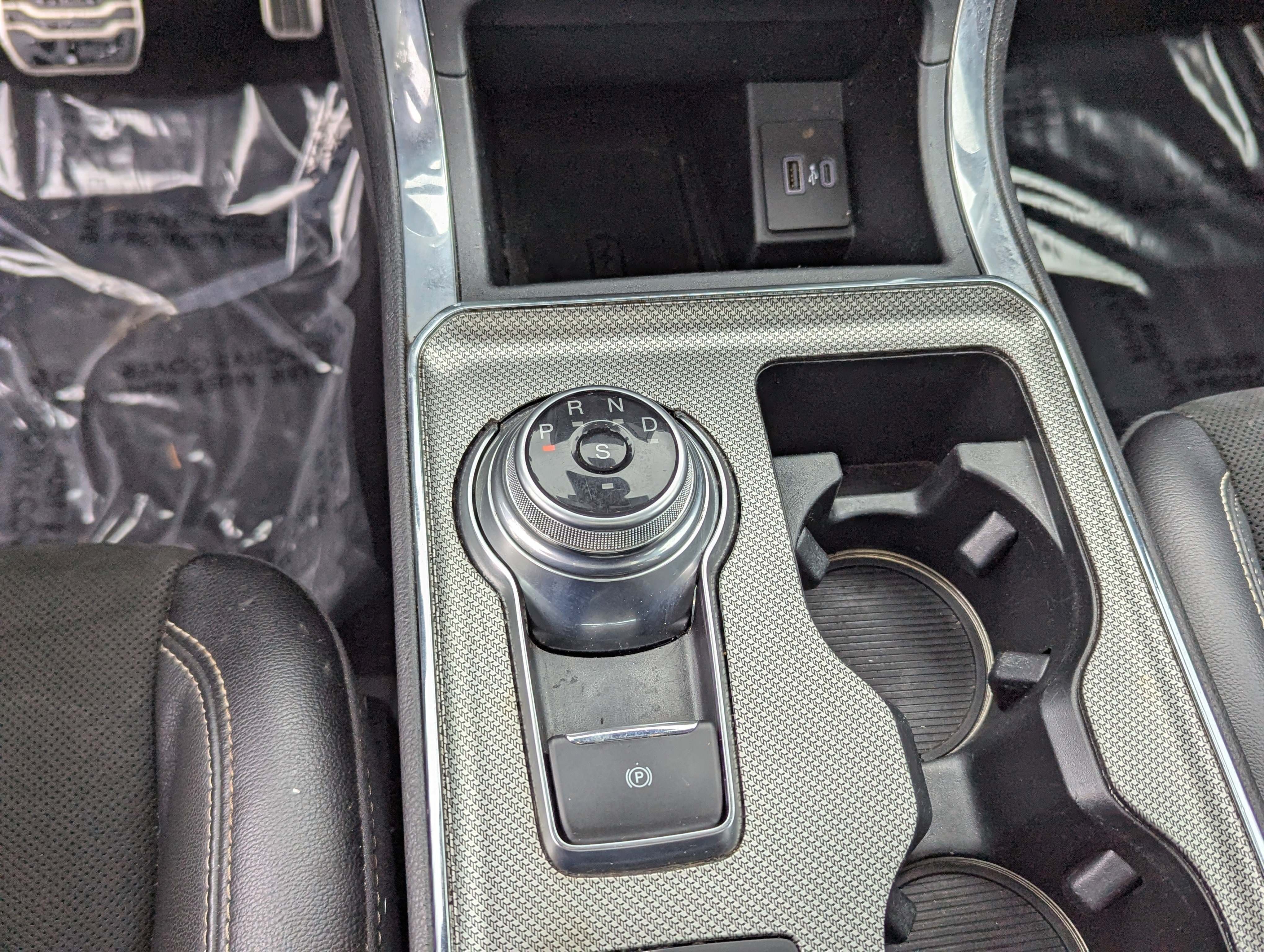 Used 2021 Ford Edge ST w/ Equipment Group 401A image 25