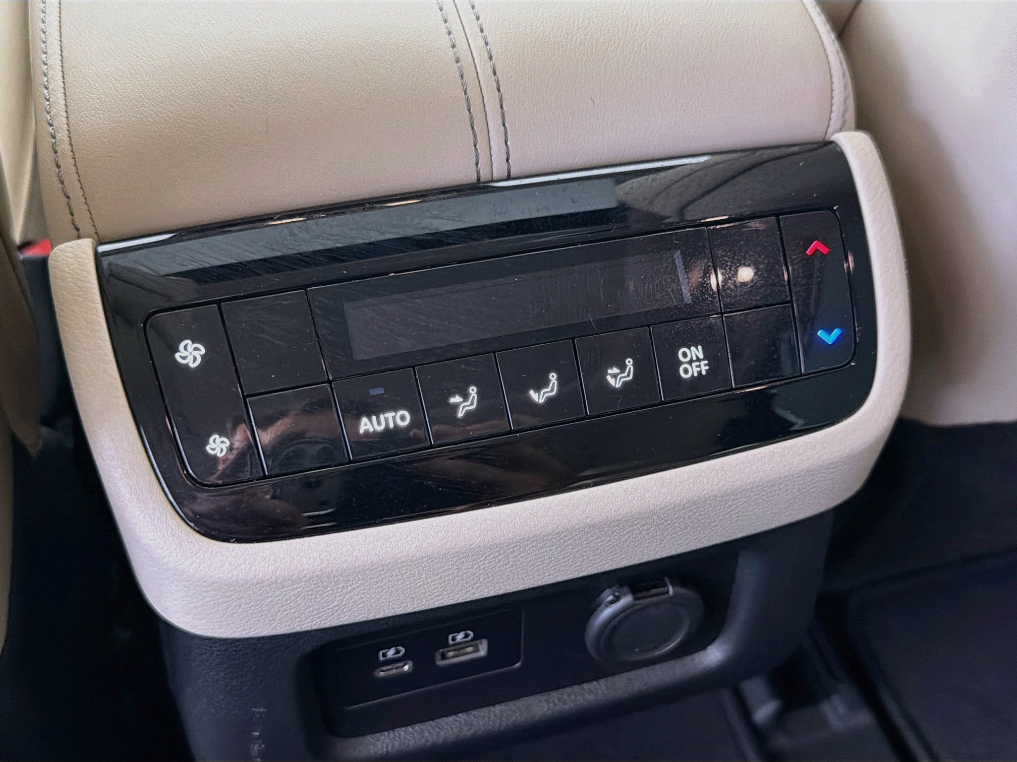 Used 2023 INFINITI QX60 Luxe w/ Cargo Package AWD/4WD image 28