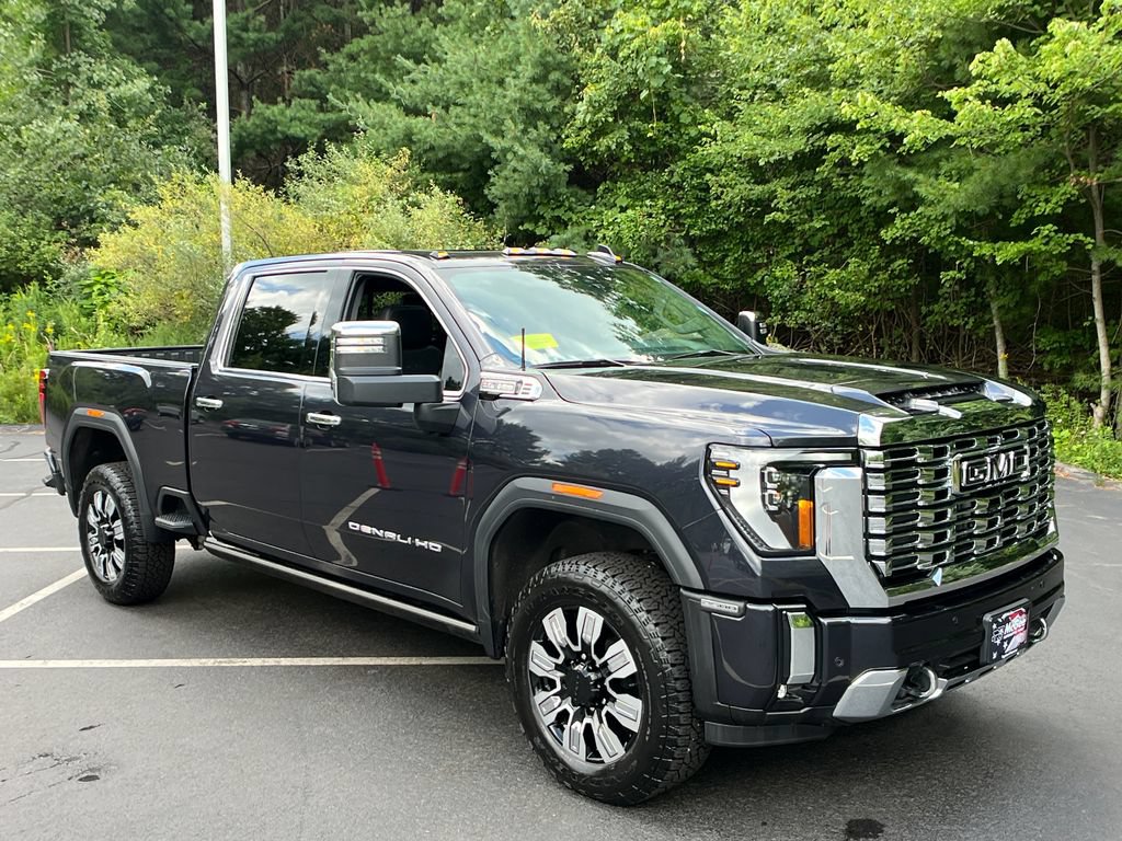 Used 2024 GMC Sierra 2500 Denali w/ Denali Reserve Package AWD/4WD image 7