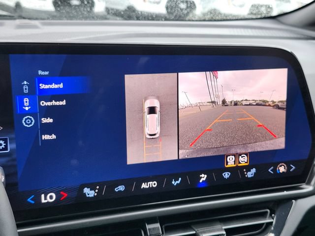 Used 2026 Chevrolet Equinox EV RS FWD image 21