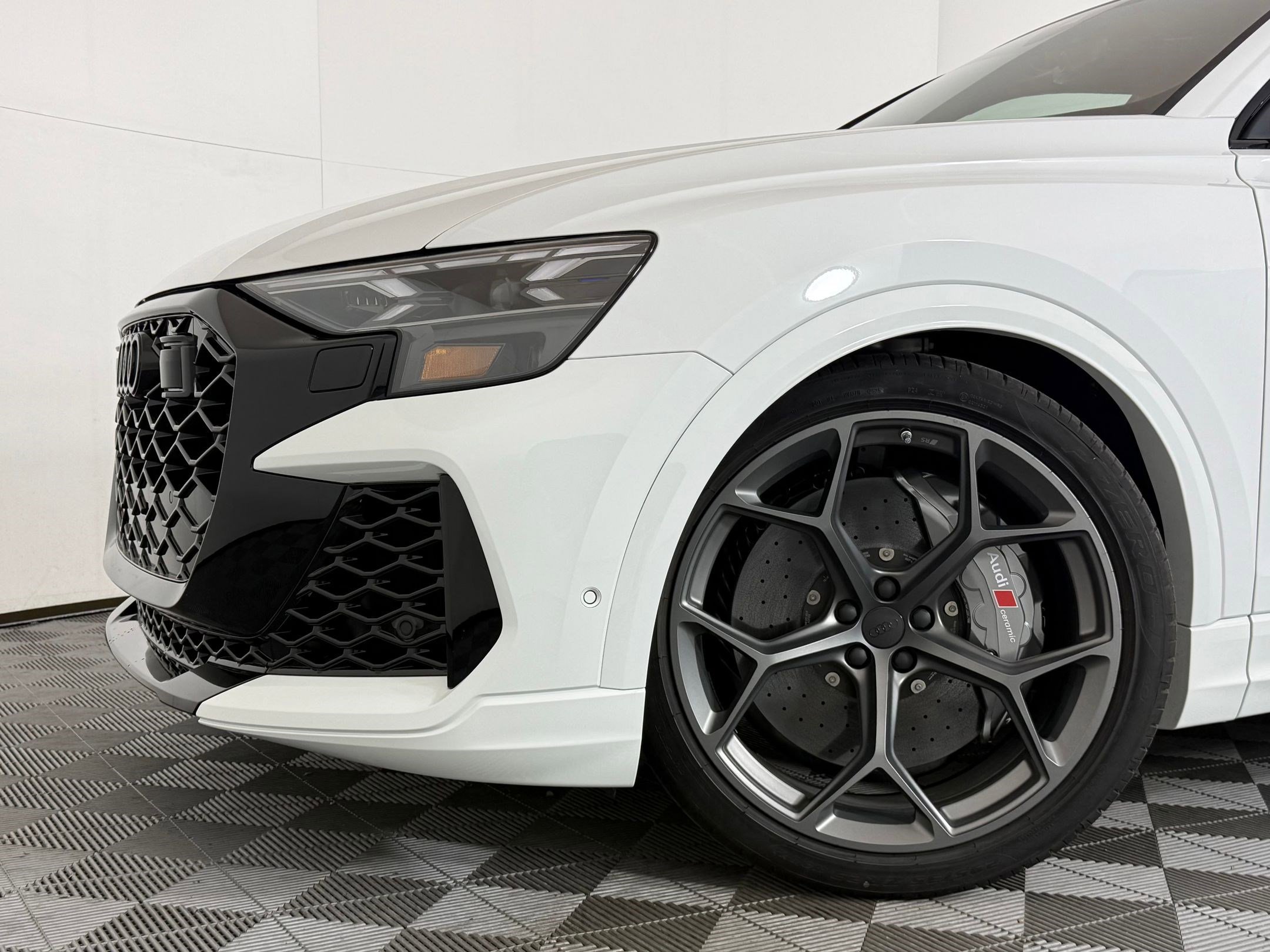 New 2026 Audi RS Q8 performance image 30