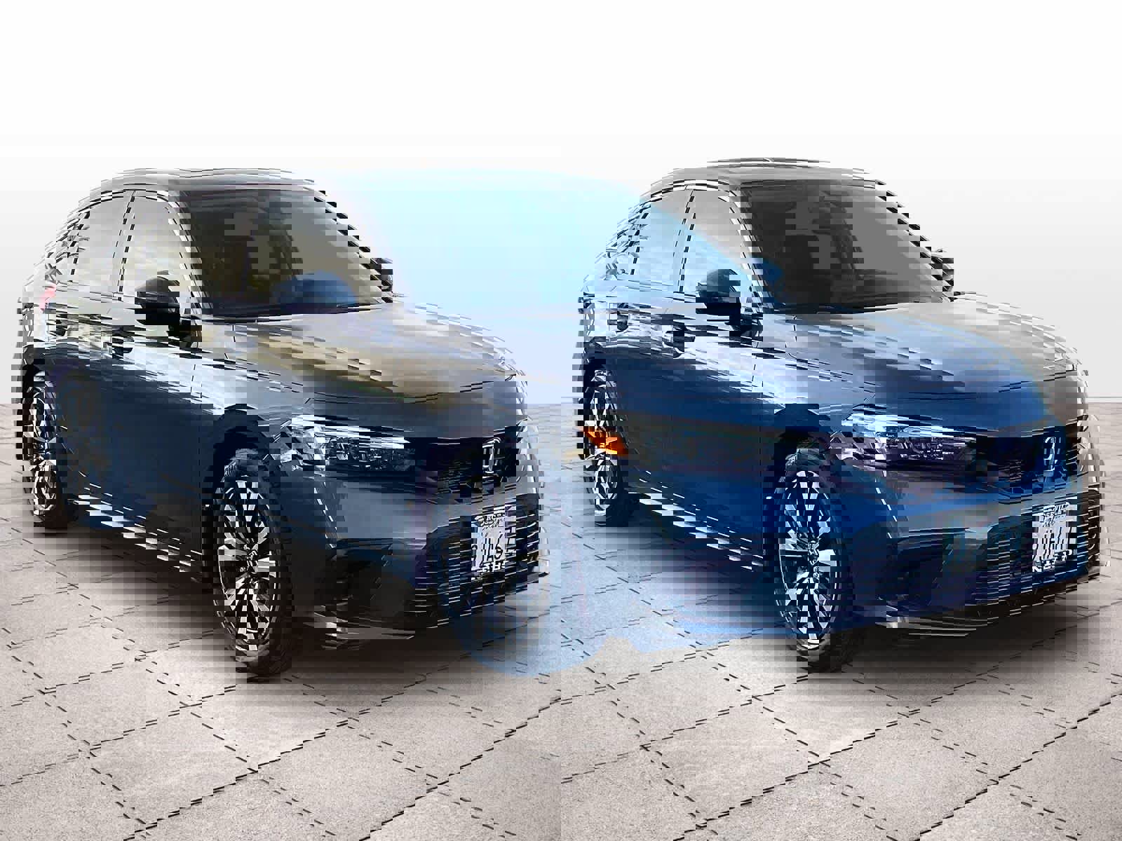 Used 2024 Honda Civic EX-L image 2