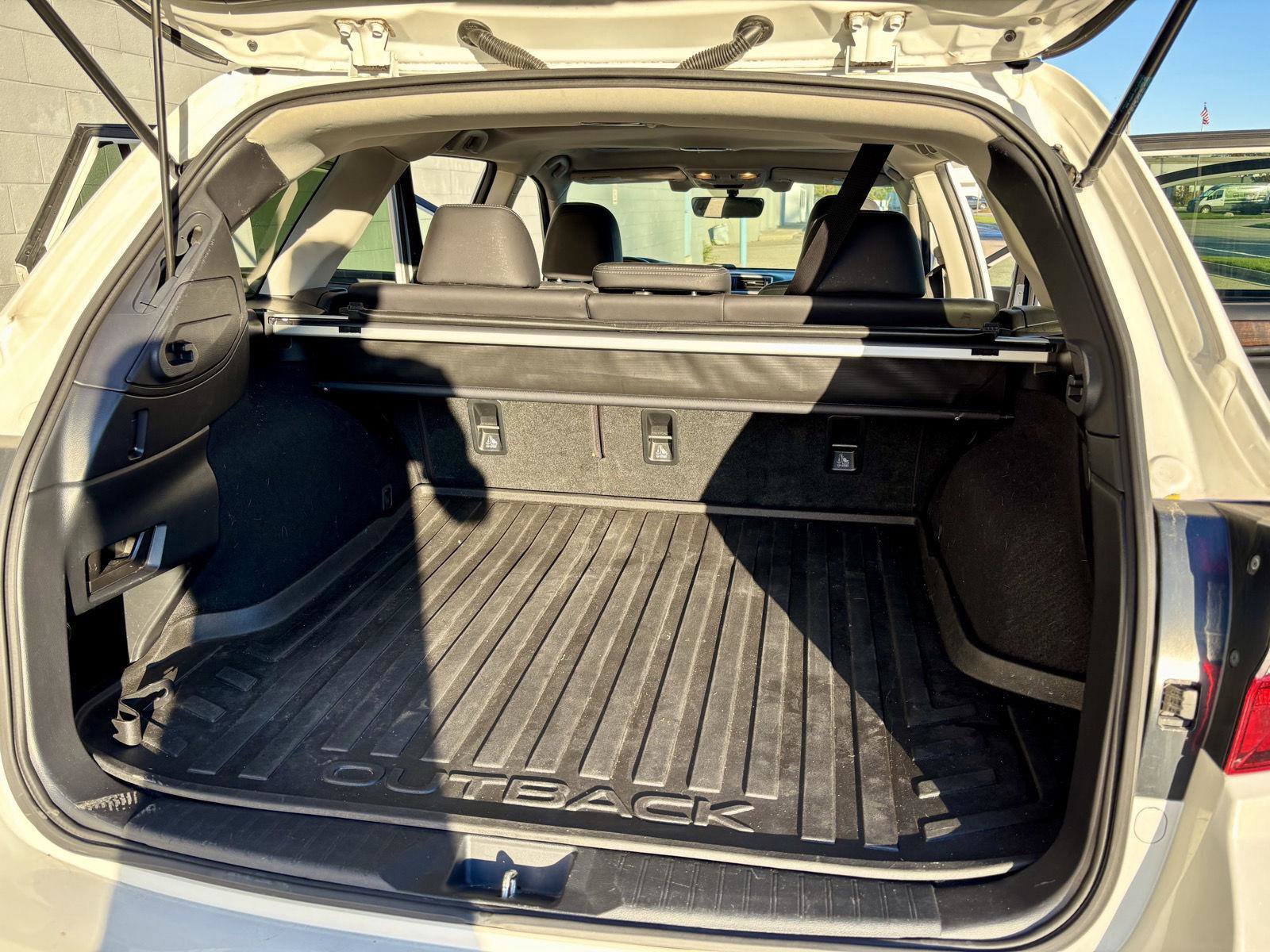 Used 2018 Subaru Outback 2.5i Limited image 11