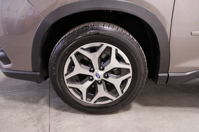 Used 2023 Subaru Forester Premium image 10