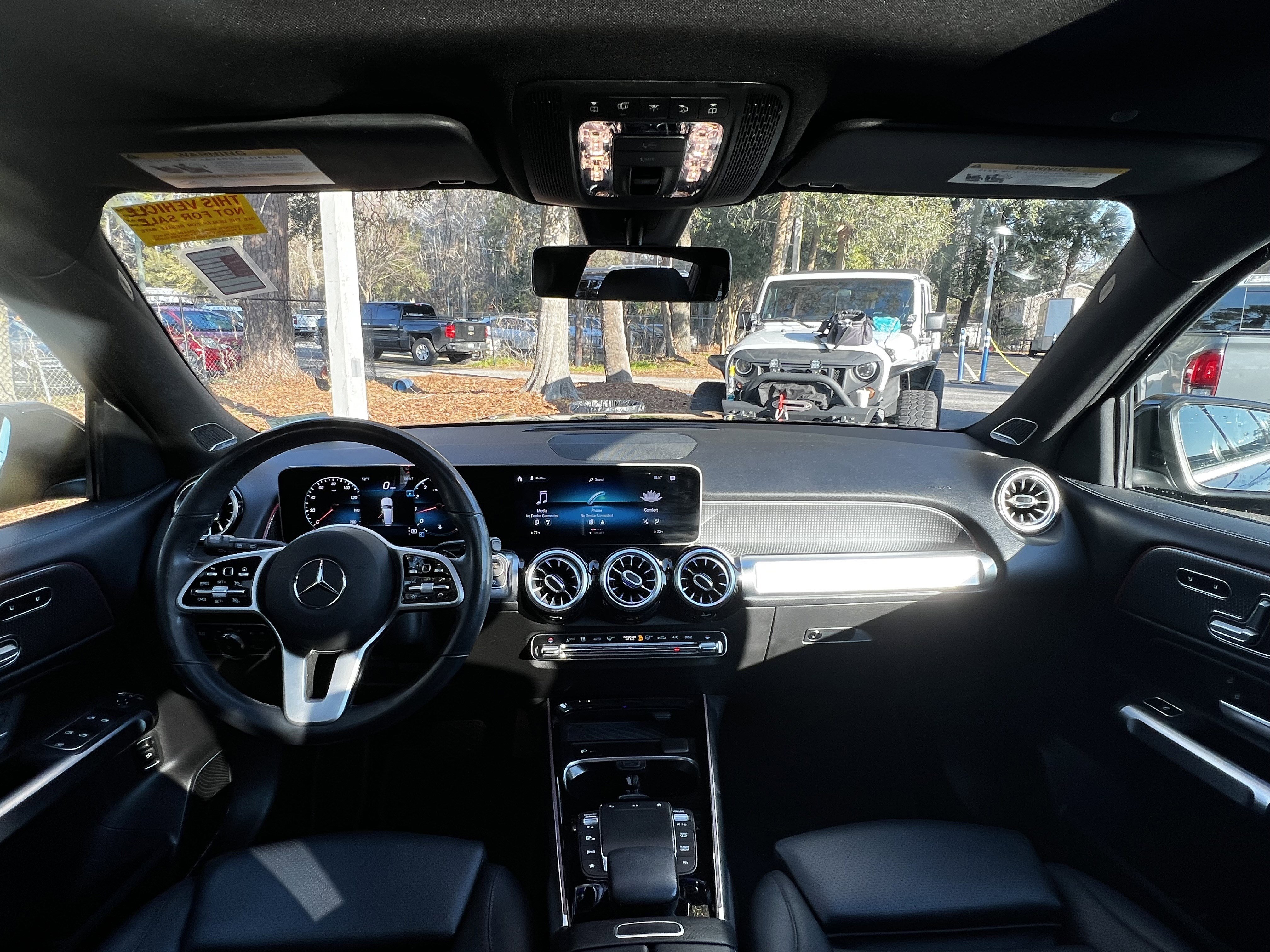 Used 2021 Mercedes-Benz GLB 250 image 37