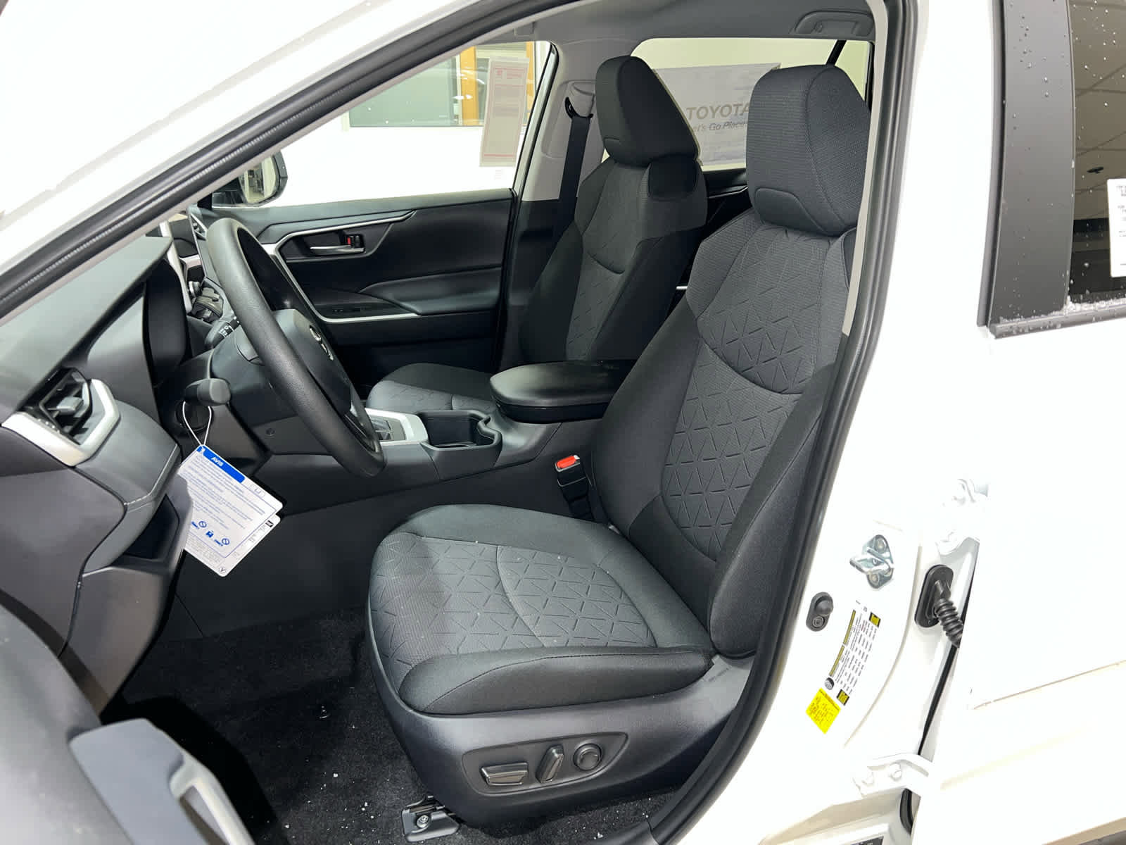 New 2025 Toyota RAV4 XLE image 13