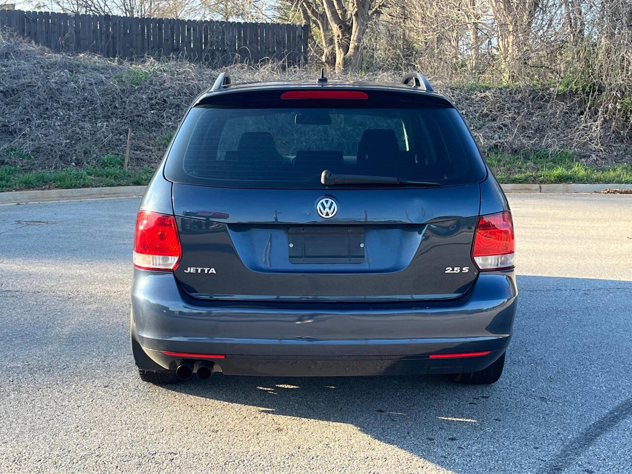 Used 2010 Volkswagen Jetta S FWD image 5