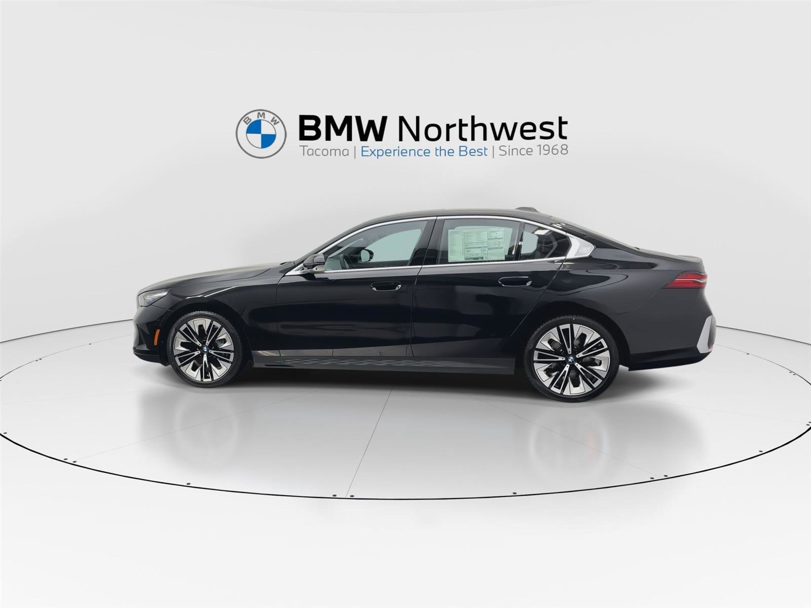 New 2026 BMW 540i xDrive w/ Premium Package image 11