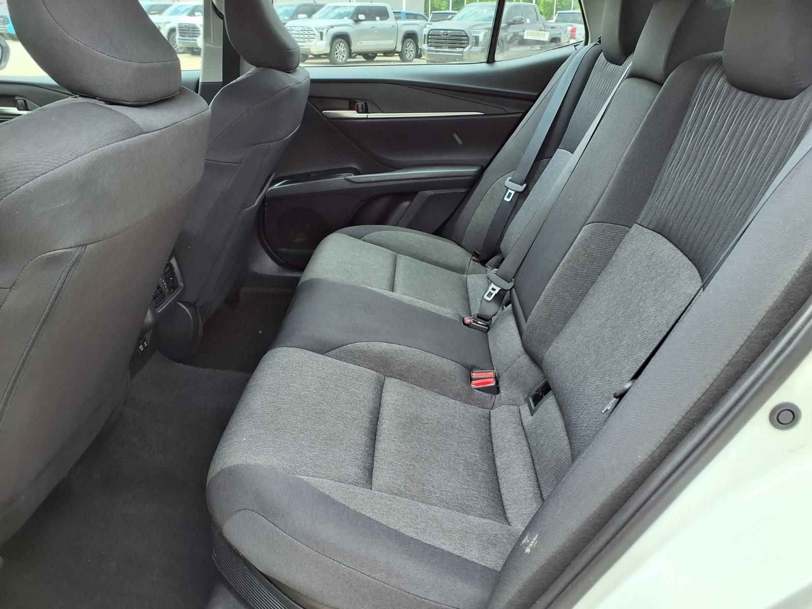 Used 2025 Toyota Camry LE FWD image 16
