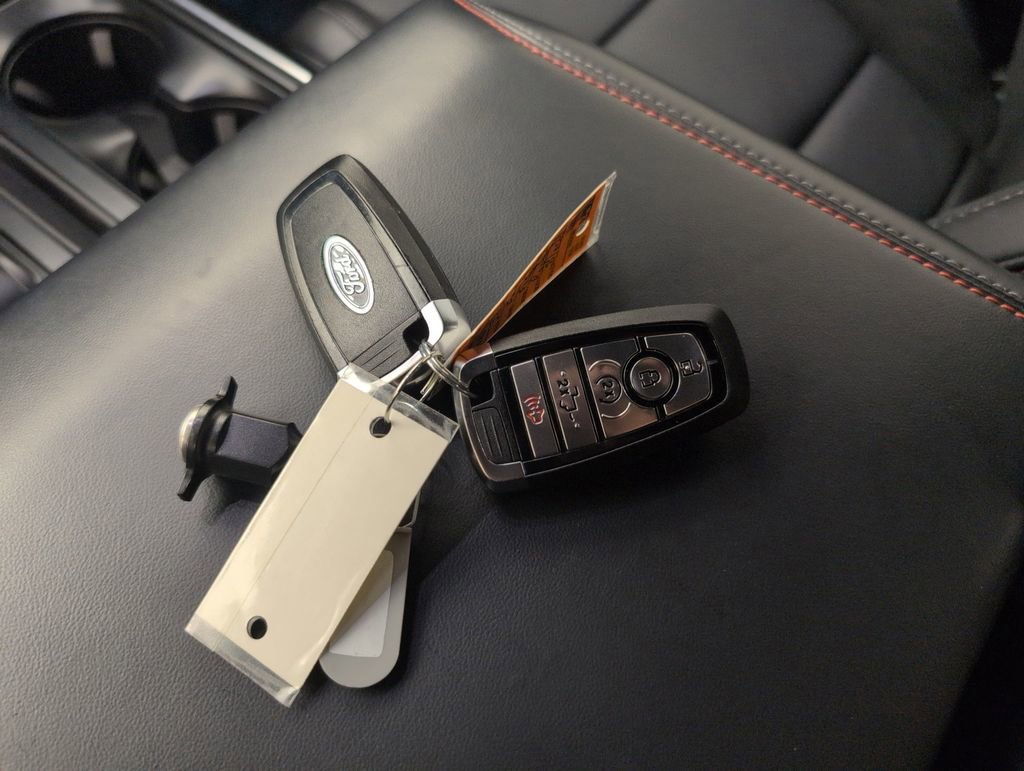 Used 2025 Ford F150 Raptor AWD/4WD image 41