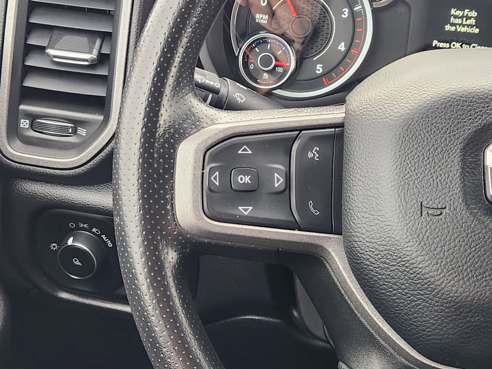 Used 2024 RAM 3500 Tradesman w/ Chrome Appearance Group image 28