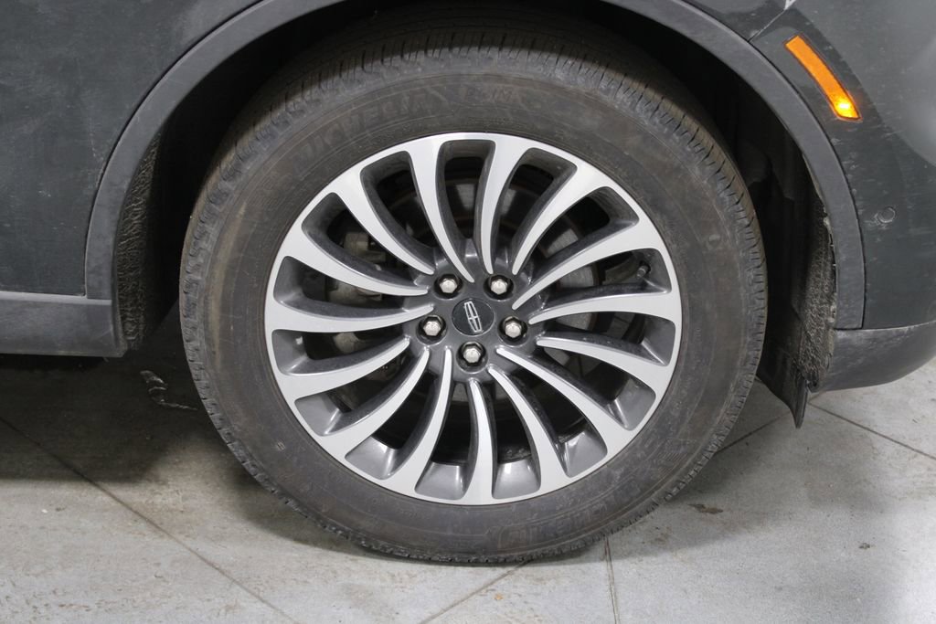 Used 2023 Lincoln Aviator Reserve w/ Equipment Group 201A image 13