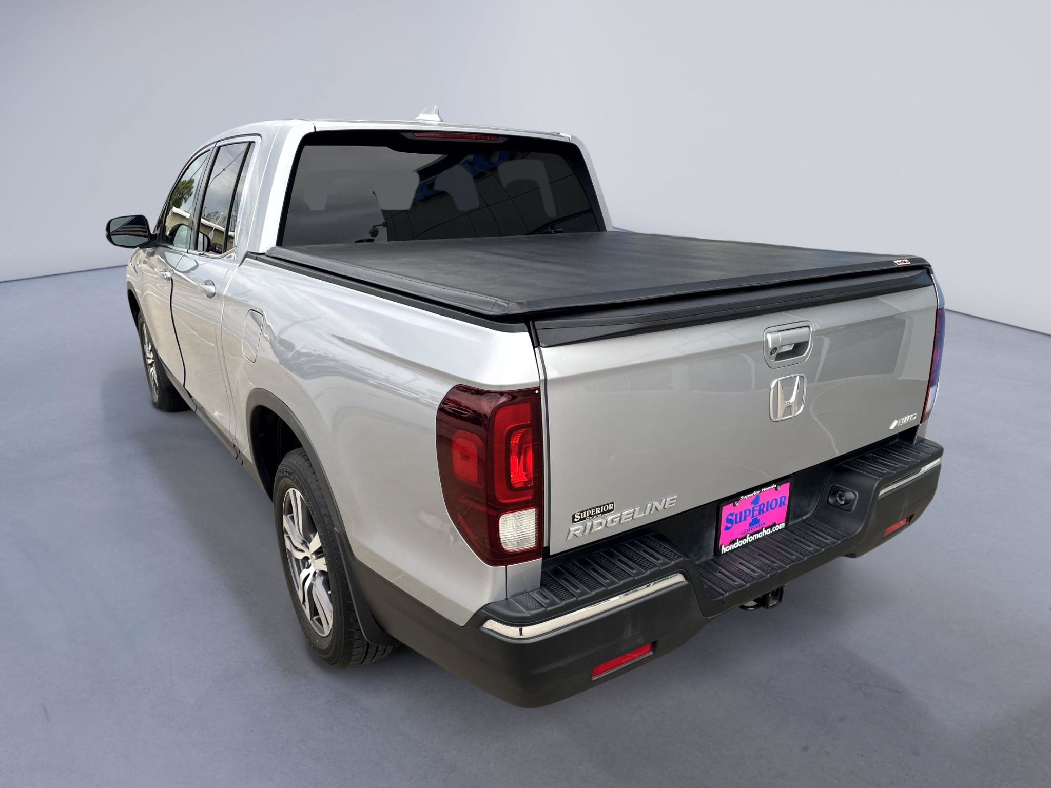 Used 2017 Honda Ridgeline RTS image 2