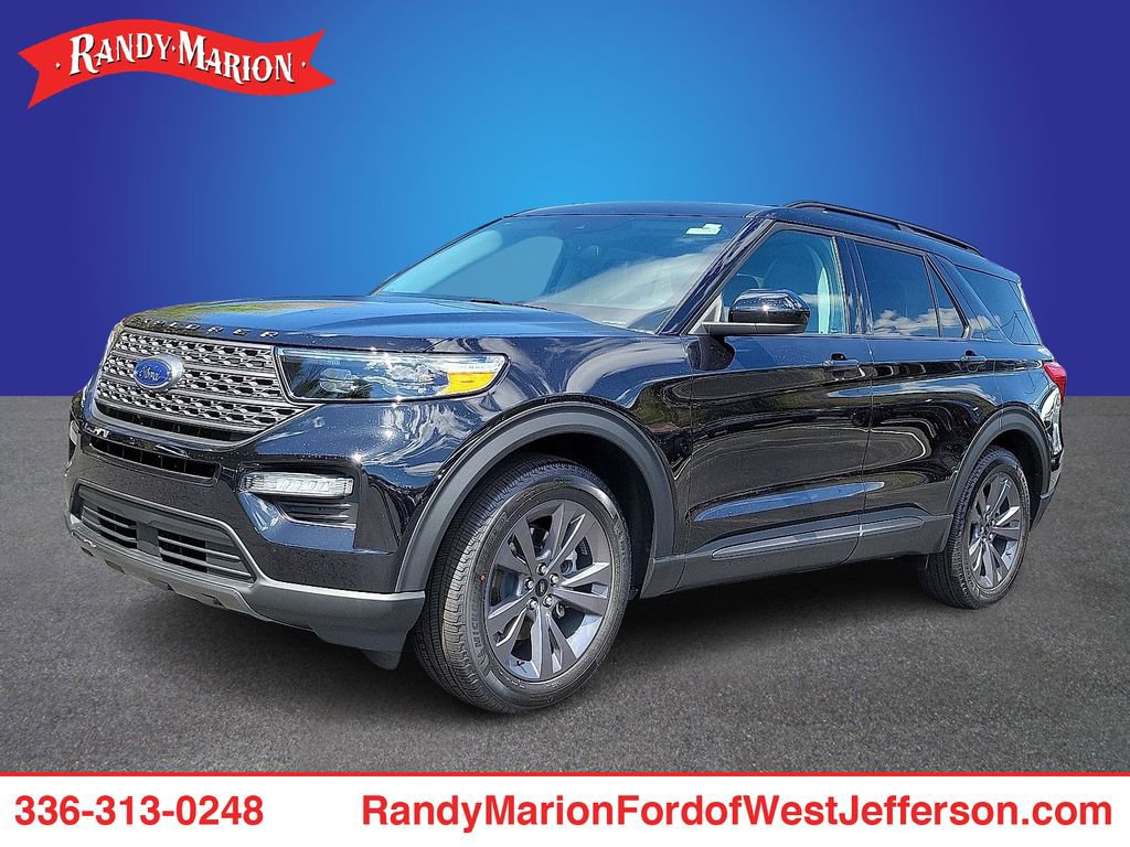 New 2024 Ford Explorer XLT w/ Equipment Group 202A