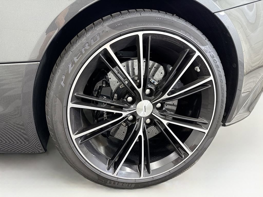 Used 2014 Aston Martin Vanquish Volante image 35