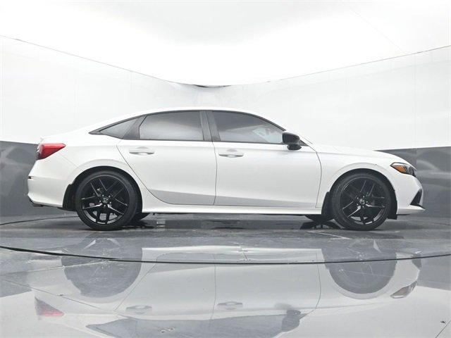 Used 2023 Honda Civic Sport image 12