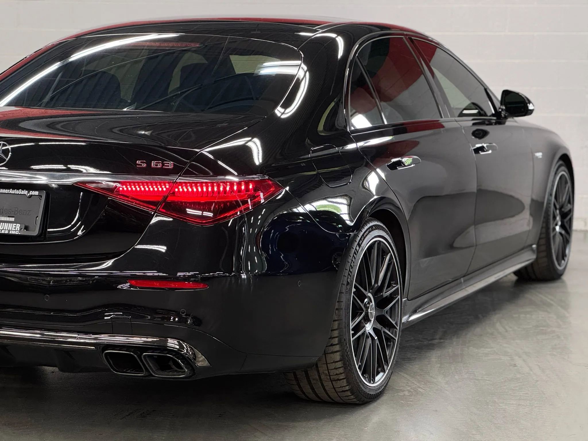 Used 2024 Mercedes-Benz S 63 AMG S image 16