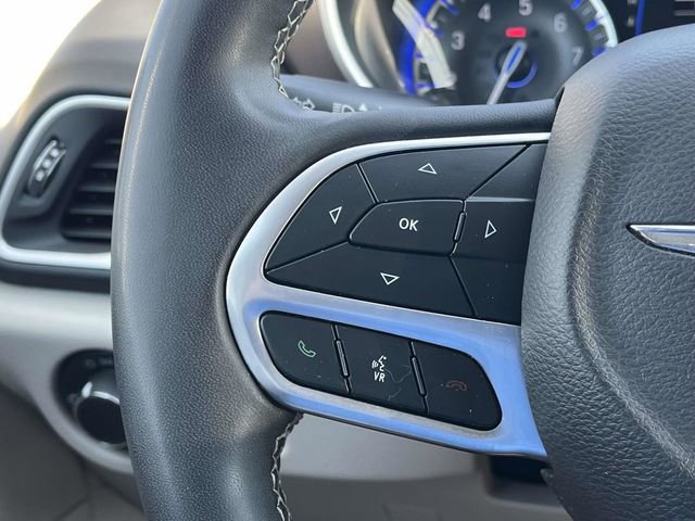 Used 2023 Chrysler Voyager LX image 26