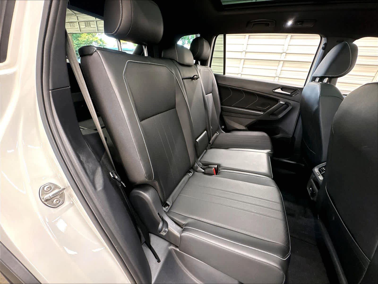 Used 2024 Volkswagen Tiguan SE R-Line FWD image 28