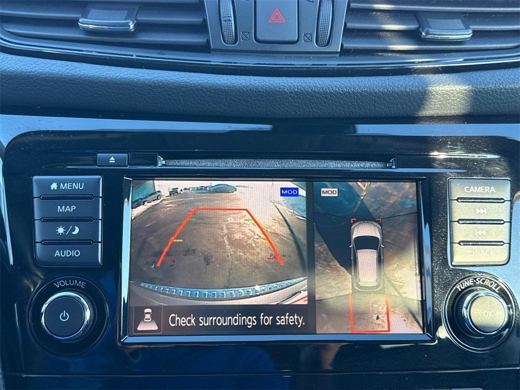 Used 2019 Nissan Rogue SL w/ Premium Package image 27