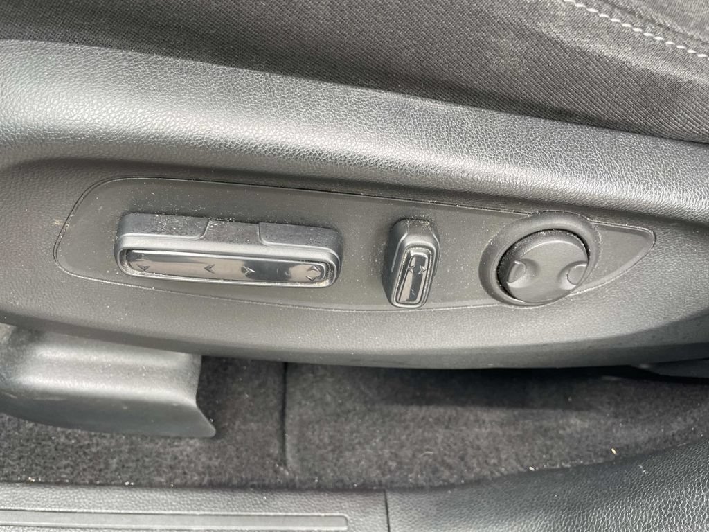 Used 2024 Honda CR-V EX image 18