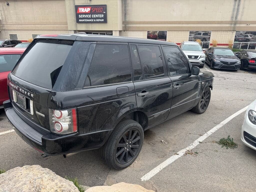 Used 2011 Land Rover Range Rover Supercharged AWD/4WD image 4