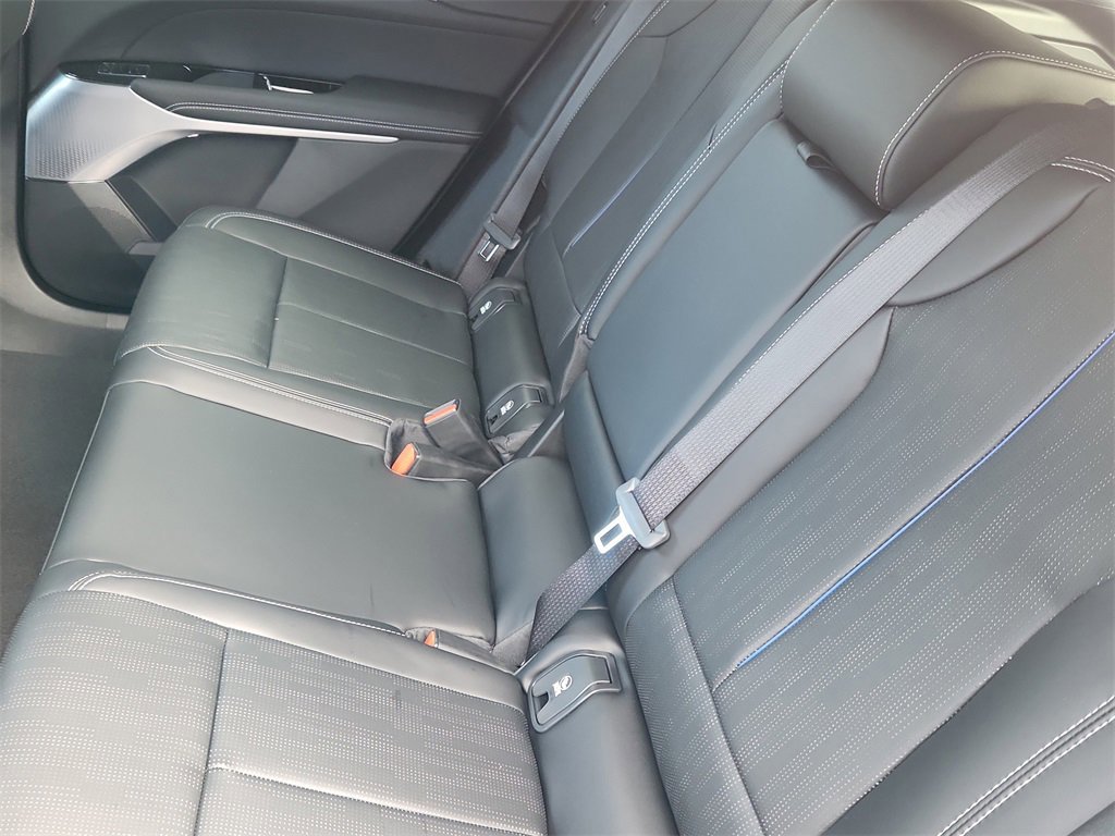 New 2026 Cadillac Lyriq Premium Luxury image 20