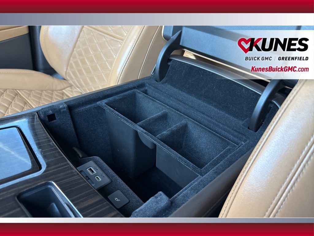 Used 2021 Cadillac Escalade Sport w/ Driver Assist Tech Package image 27