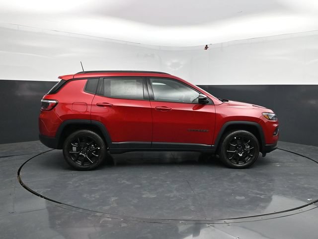 New 2026 Jeep Compass Latitude AWD/4WD image 11