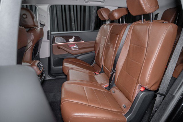 New 2026 Mercedes-Benz GLS 450 4MATIC image 11