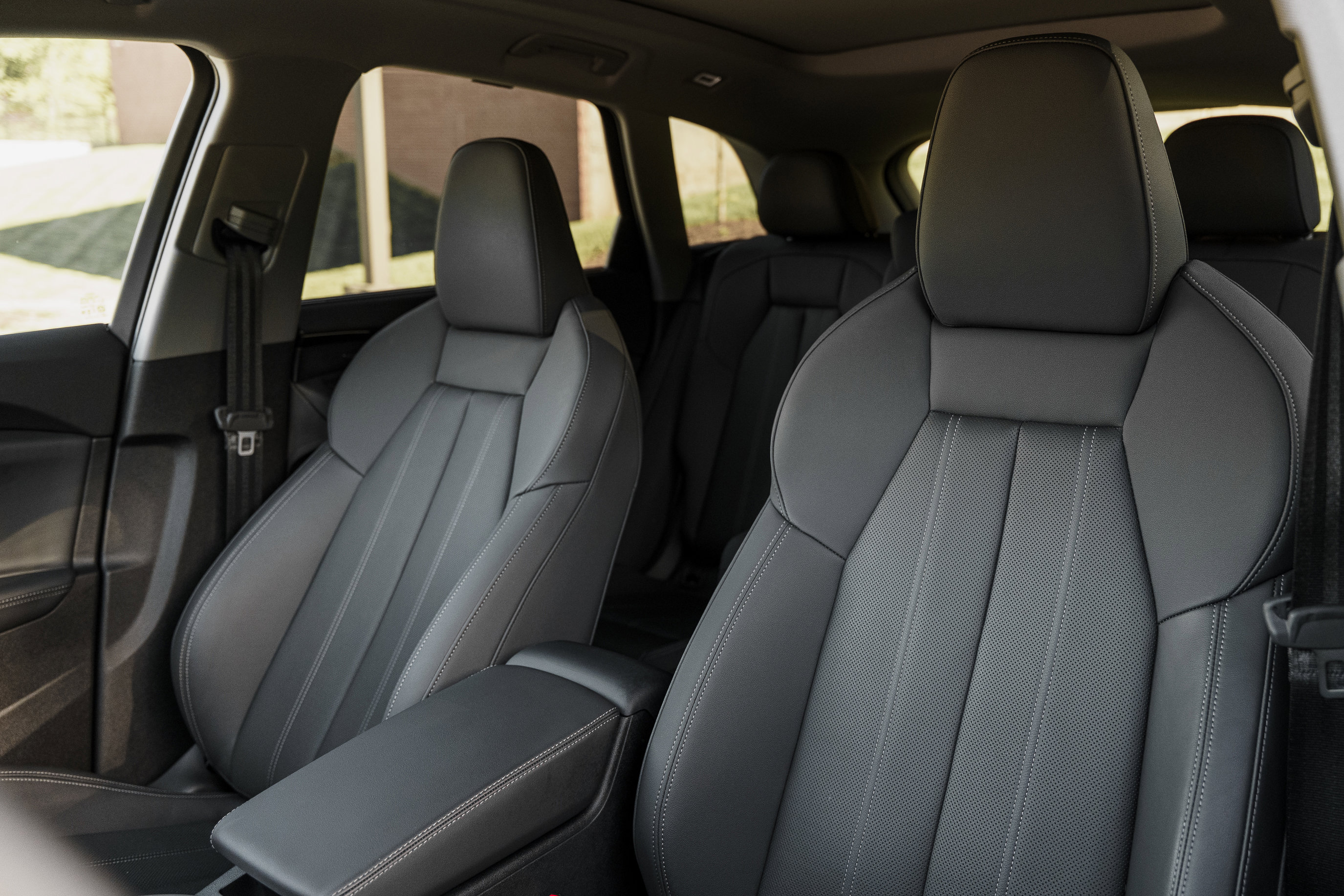 Certified 2025 Audi Q5 Premium Plus w/ Premium Plus AWD/4WD image 22