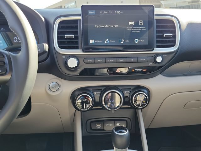 New 2026 Hyundai Venue SEL FWD image 13