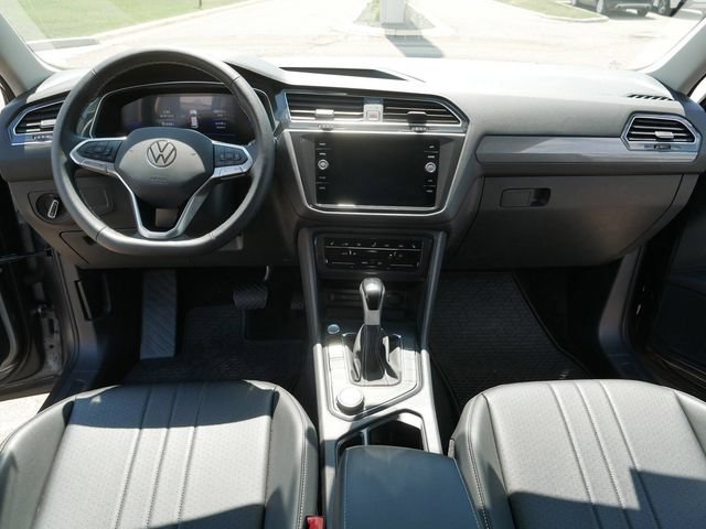 Certified 2024 Volkswagen Tiguan SE AWD/4WD image 23