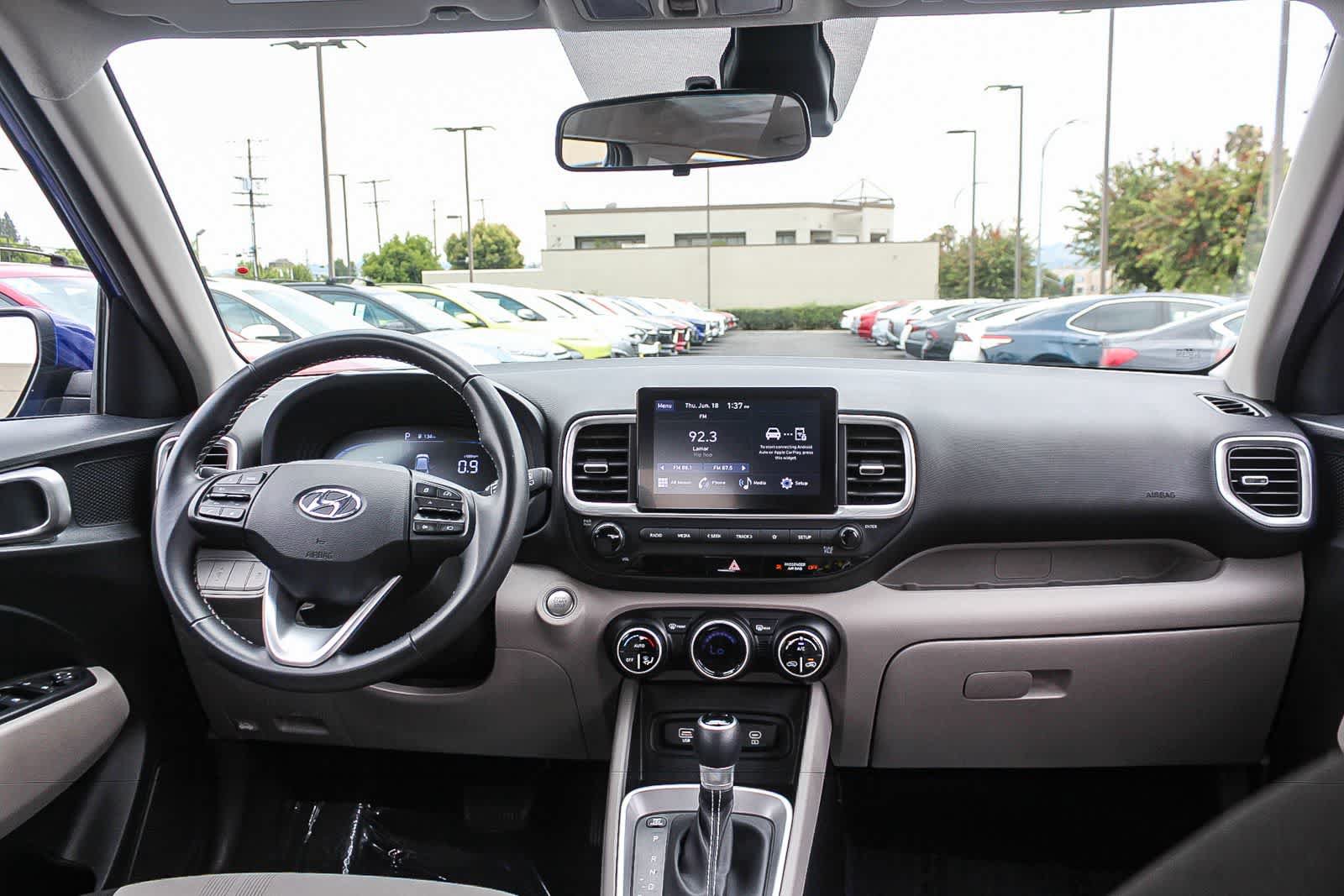 Certified 2024 Hyundai Venue SEL FWD image 16