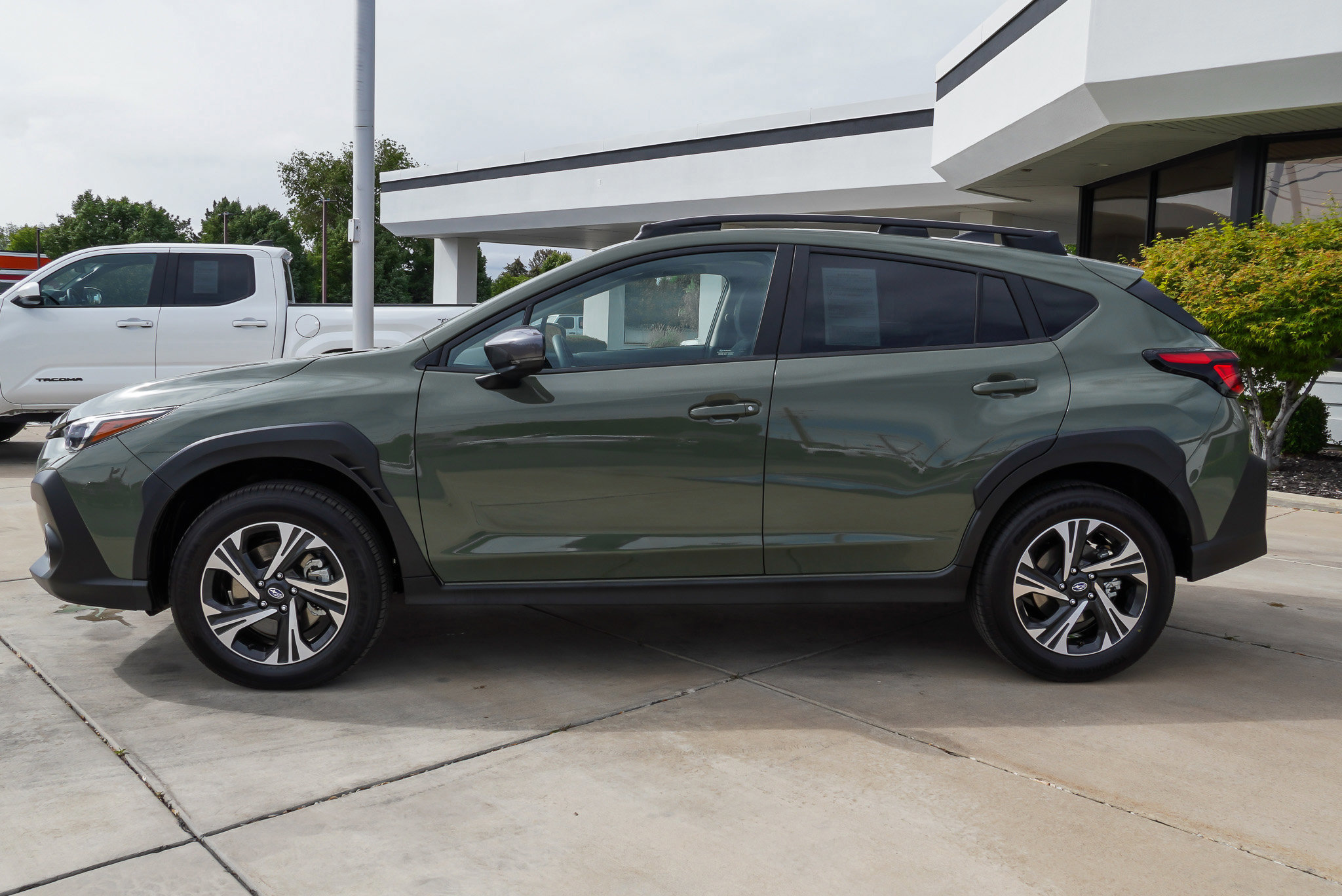 Used 2026 Subaru Crosstrek 2.0i Premium AWD/4WD image 5