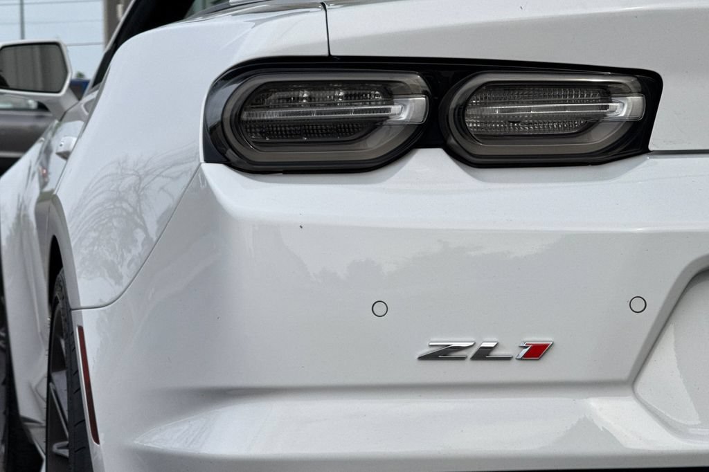 Used 2022 Chevrolet Camaro ZL1 RWD image 26
