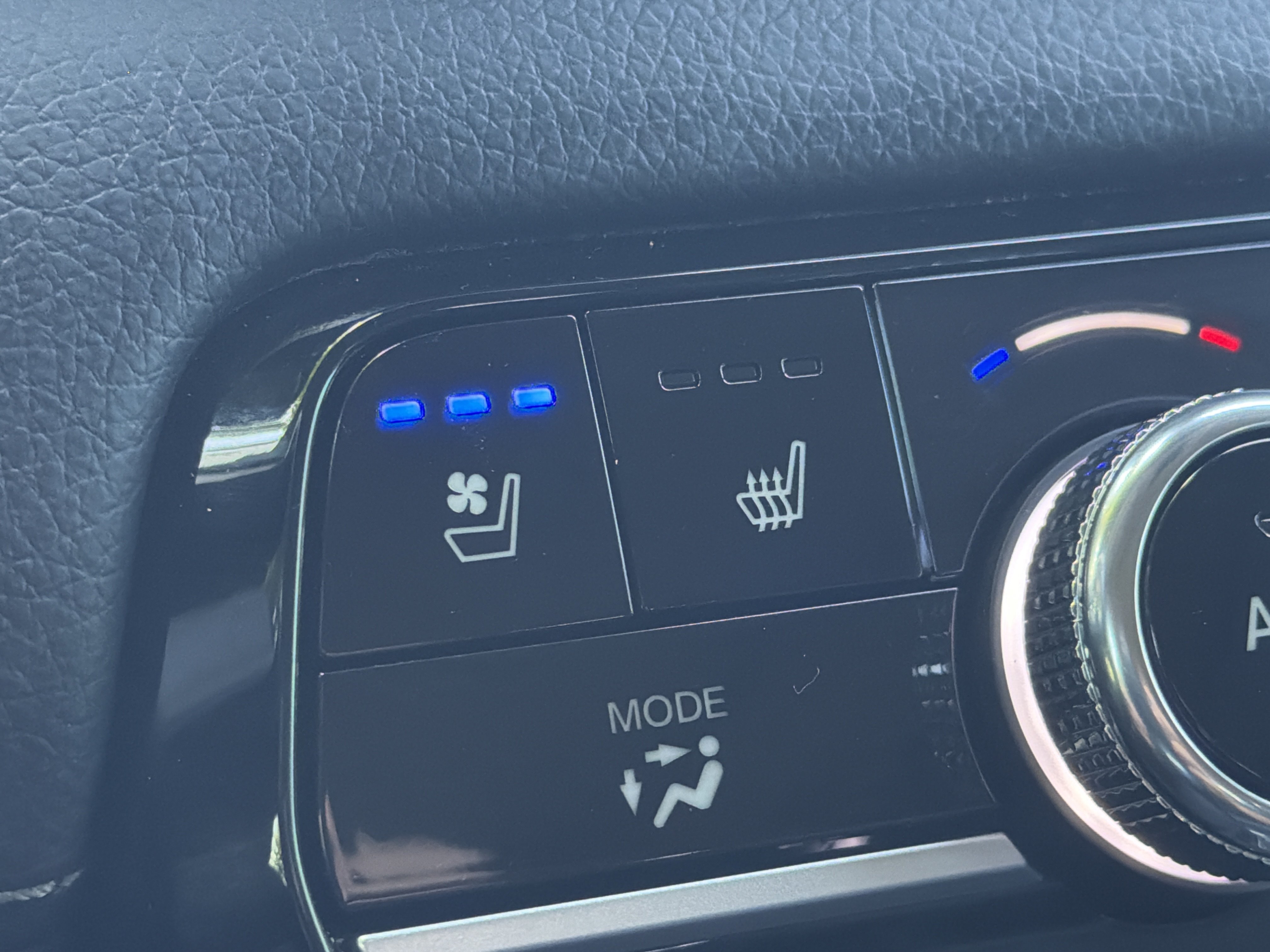 Used 2025 Honda Pilot Elite image 25