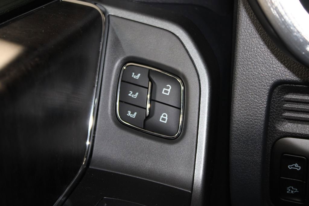 New 2025 Ford F250 Lariat w/ Lariat Ultimate Package image 51