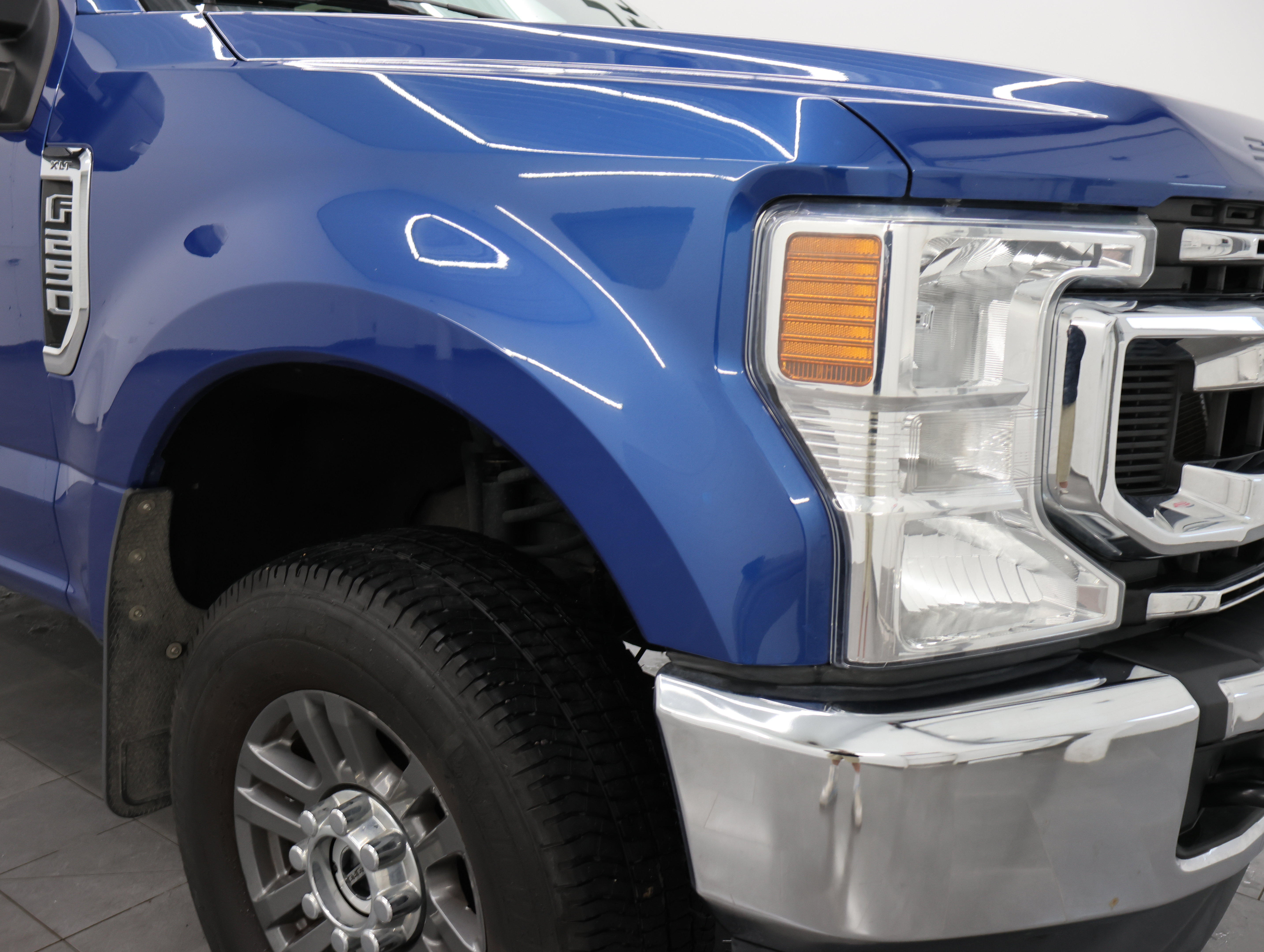 Used 2022 Ford F250 XLT w/ FX4 Off-Road Package AWD/4WD image 23