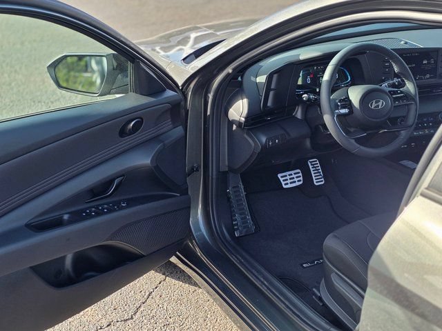 New 2026 Hyundai Elantra Sport FWD image 34