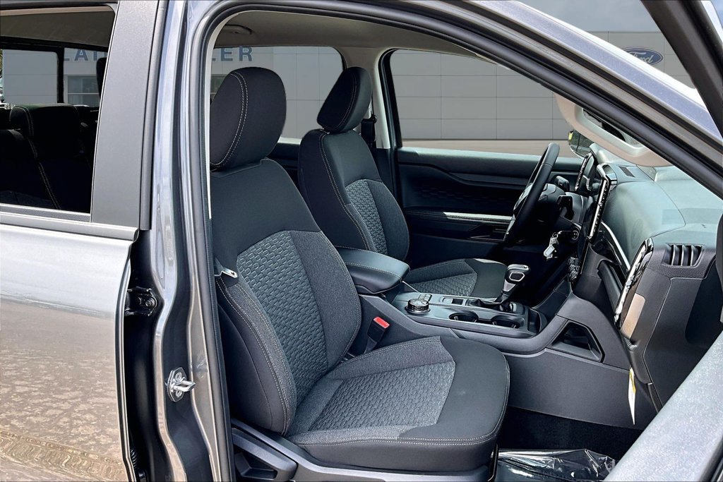 New 2026 Ford Ranger XLT w/ Technology Package AWD/4WD image 12