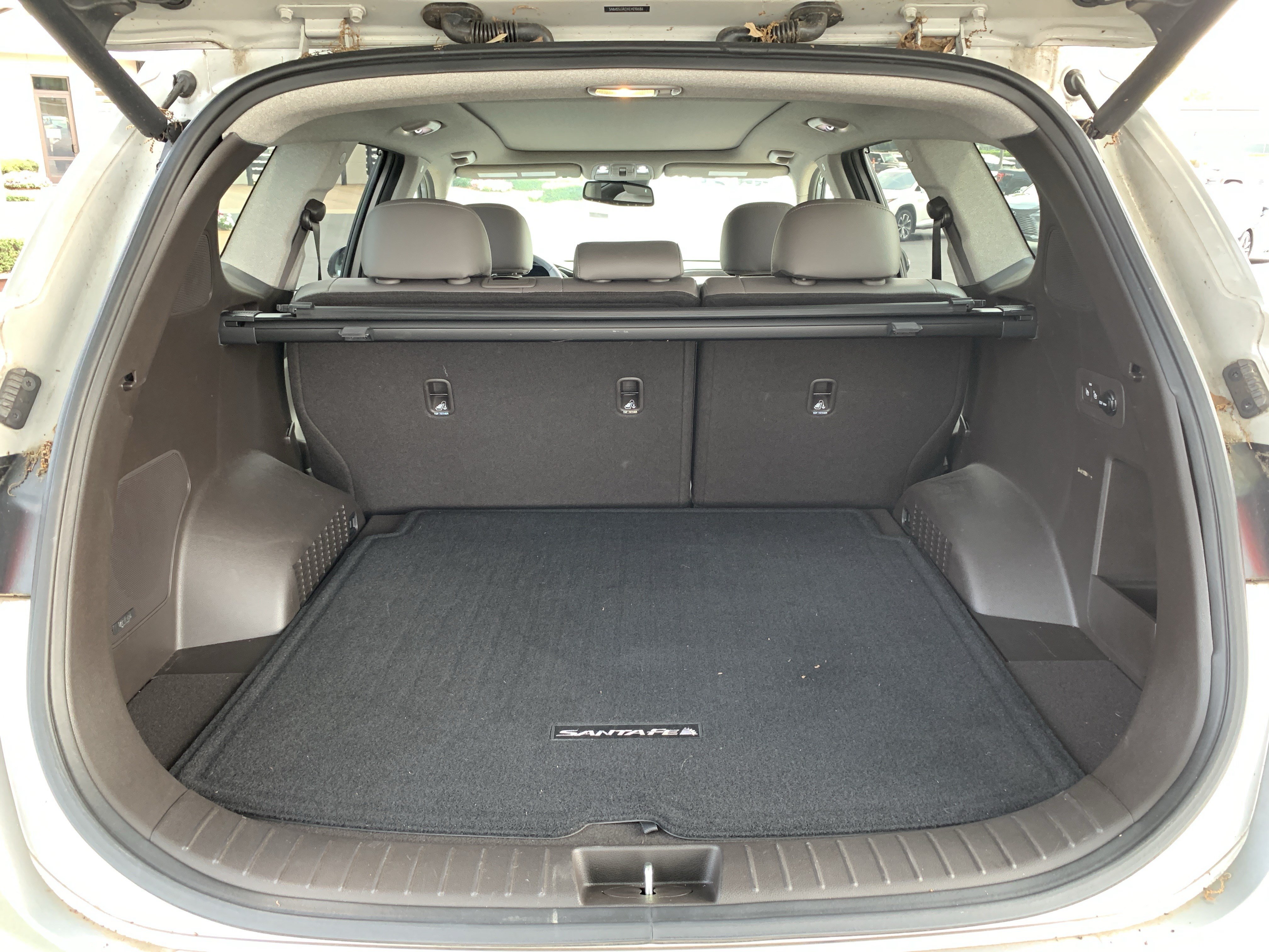 Used 2020 Hyundai Santa Fe Limited w/ Cargo Package FWD image 34