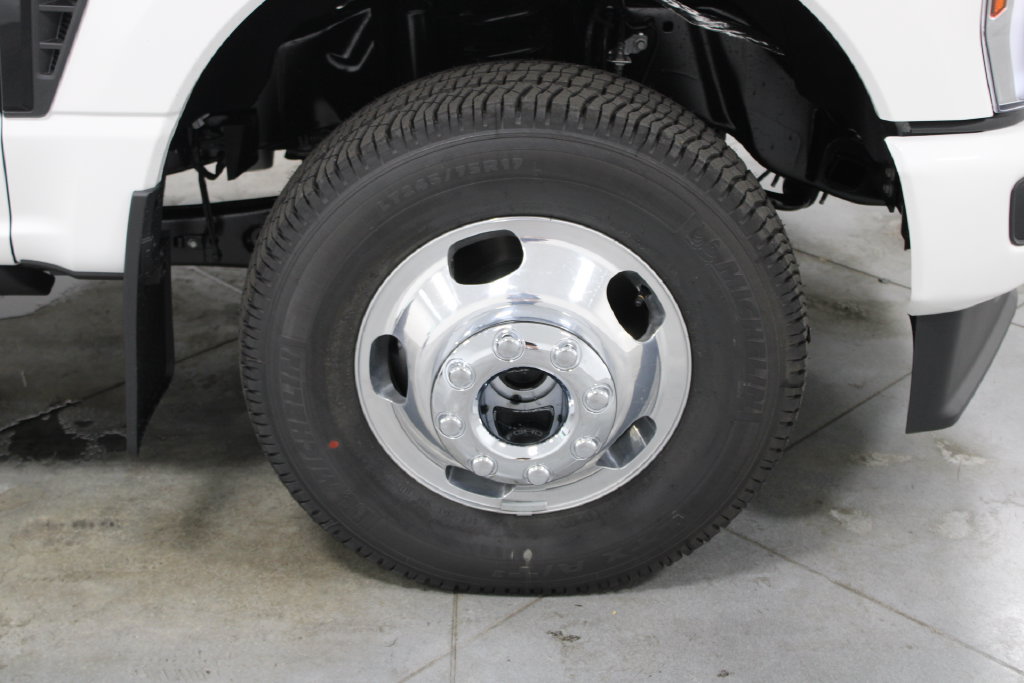 New 2026 Ford F350 Platinum AWD/4WD image 13