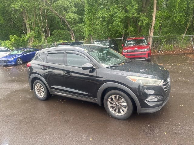 Used 2016 Hyundai Tucson SE w/ Option Group 02 AWD/4WD image 4