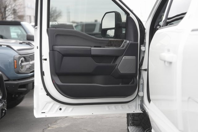 Used 2025 Ford F250 Lariat w/ Lariat Ultimate Package image 30