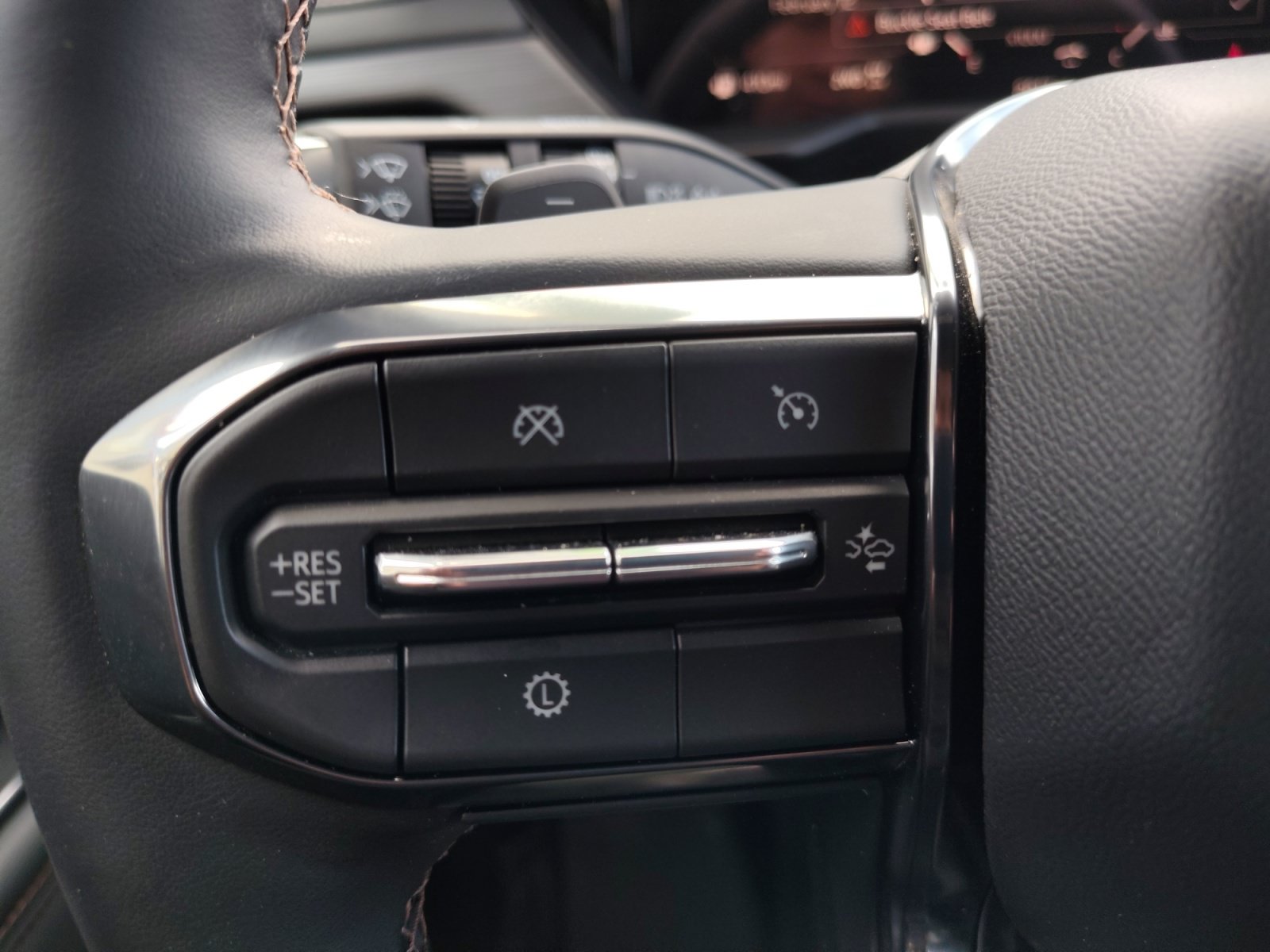 New 2026 GMC Acadia AT4 w/ LPO, Floor Liner Package image 29
