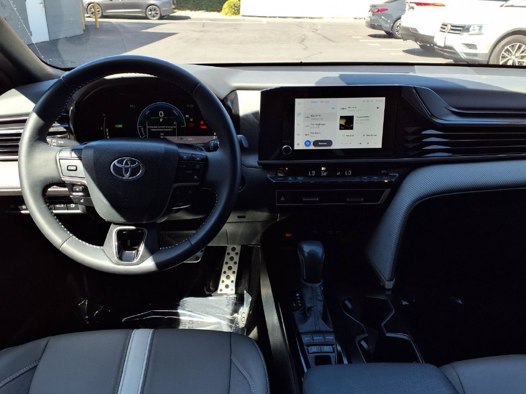 Certified 2025 Toyota Camry SE FWD image 31