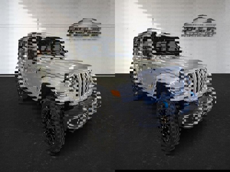 Used 2023 Jeep Wrangler Unlimited Sahara image 1