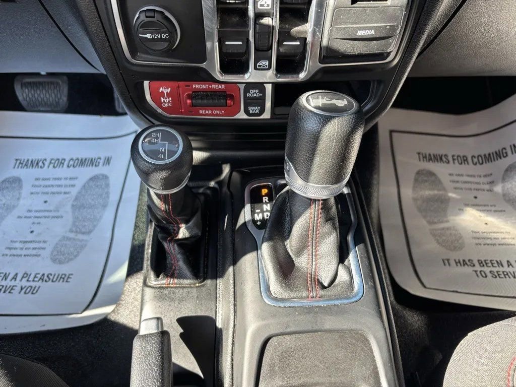 Used 2023 Jeep Wrangler Unlimited Rubicon w/ LED Lighting Group image 17