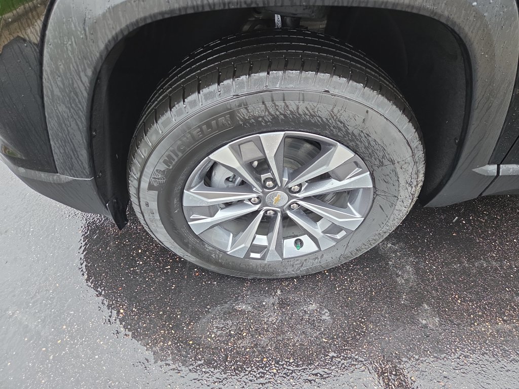 Certified 2025 Chevrolet Equinox LT w/ Safety and Technology Package AWD/4WD image 31